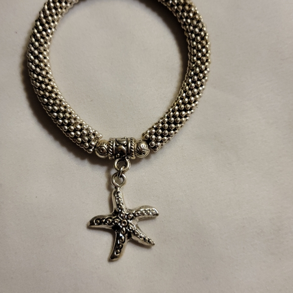 Starfish Charm Bracelet - Picture 8 of 8